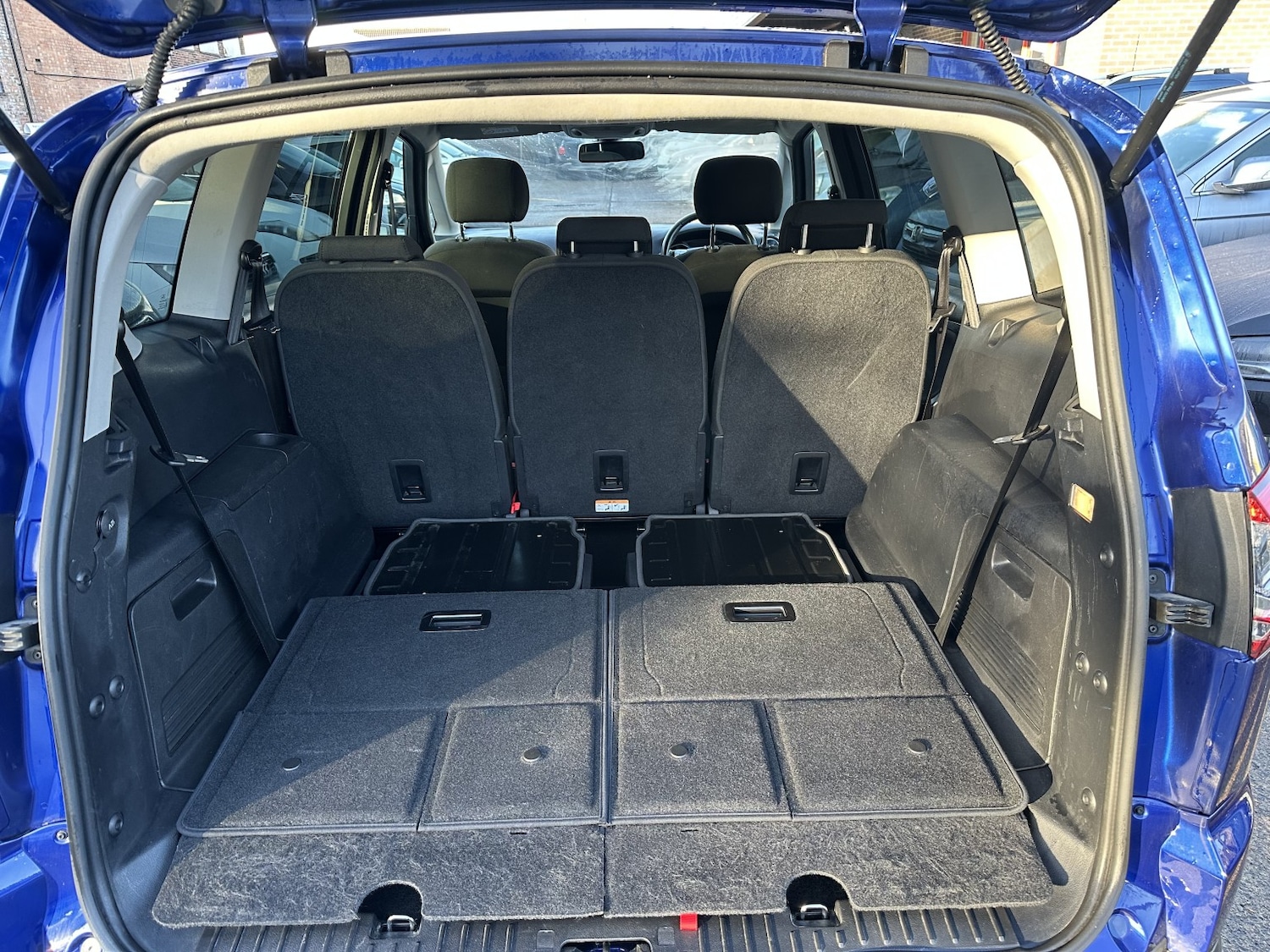 Used Ford S-Max 2015 for sale - 76945612: Photo 13