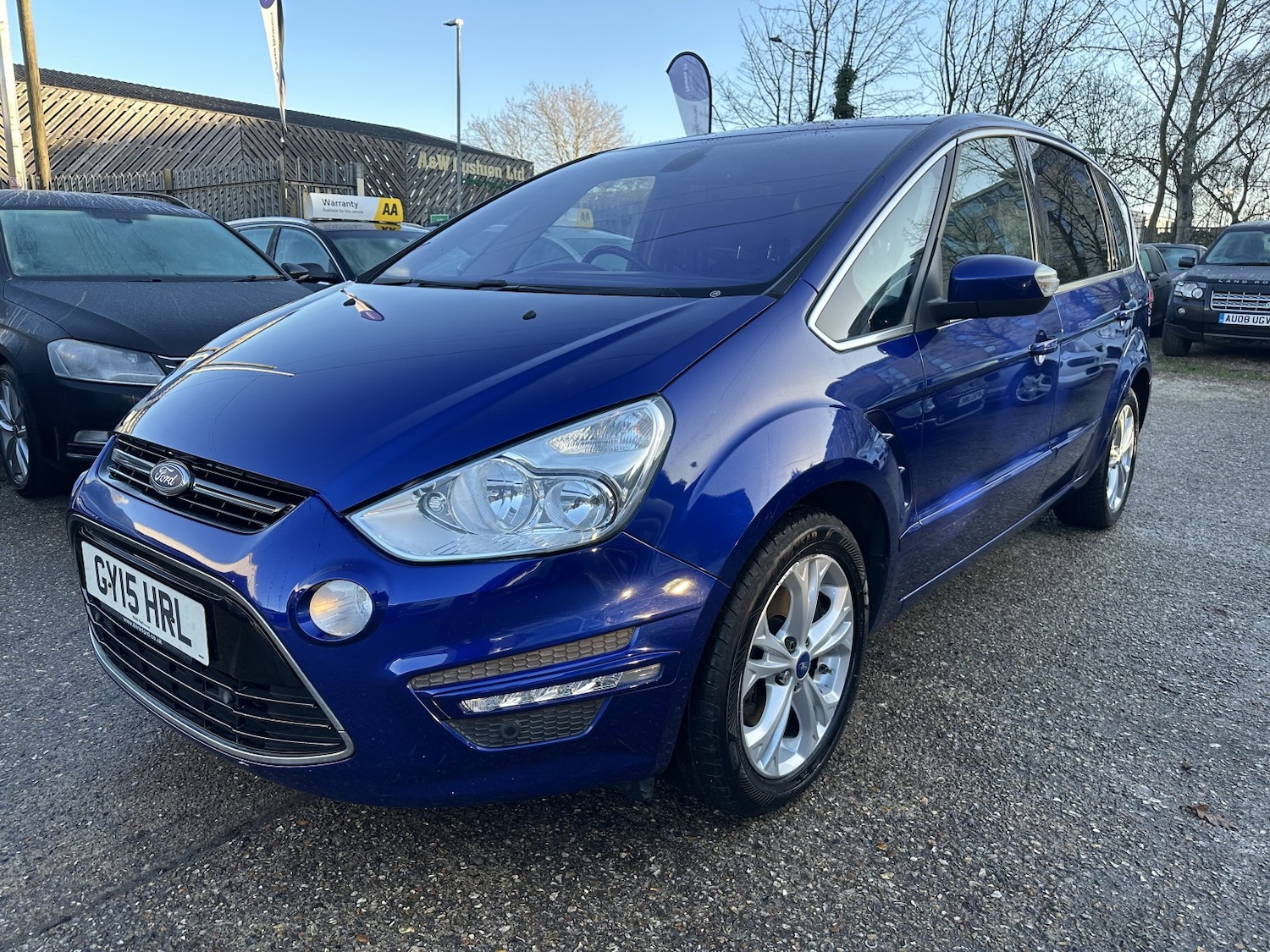 Used Ford S-Max 2015 for sale - 76945612: Photo 3