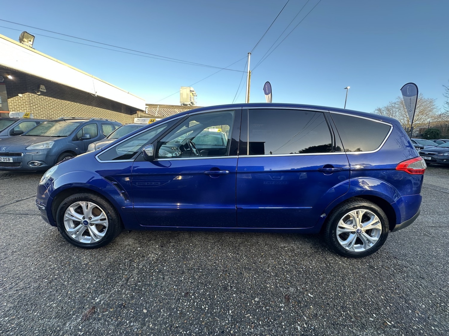 Used Ford S-Max 2015 for sale - 76945612: Photo 4