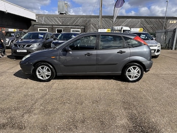 Used Ford Focus 2004 for sale - 78018314: Photo