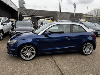 Used Audi A1 2011 for sale - 78289615: Photo