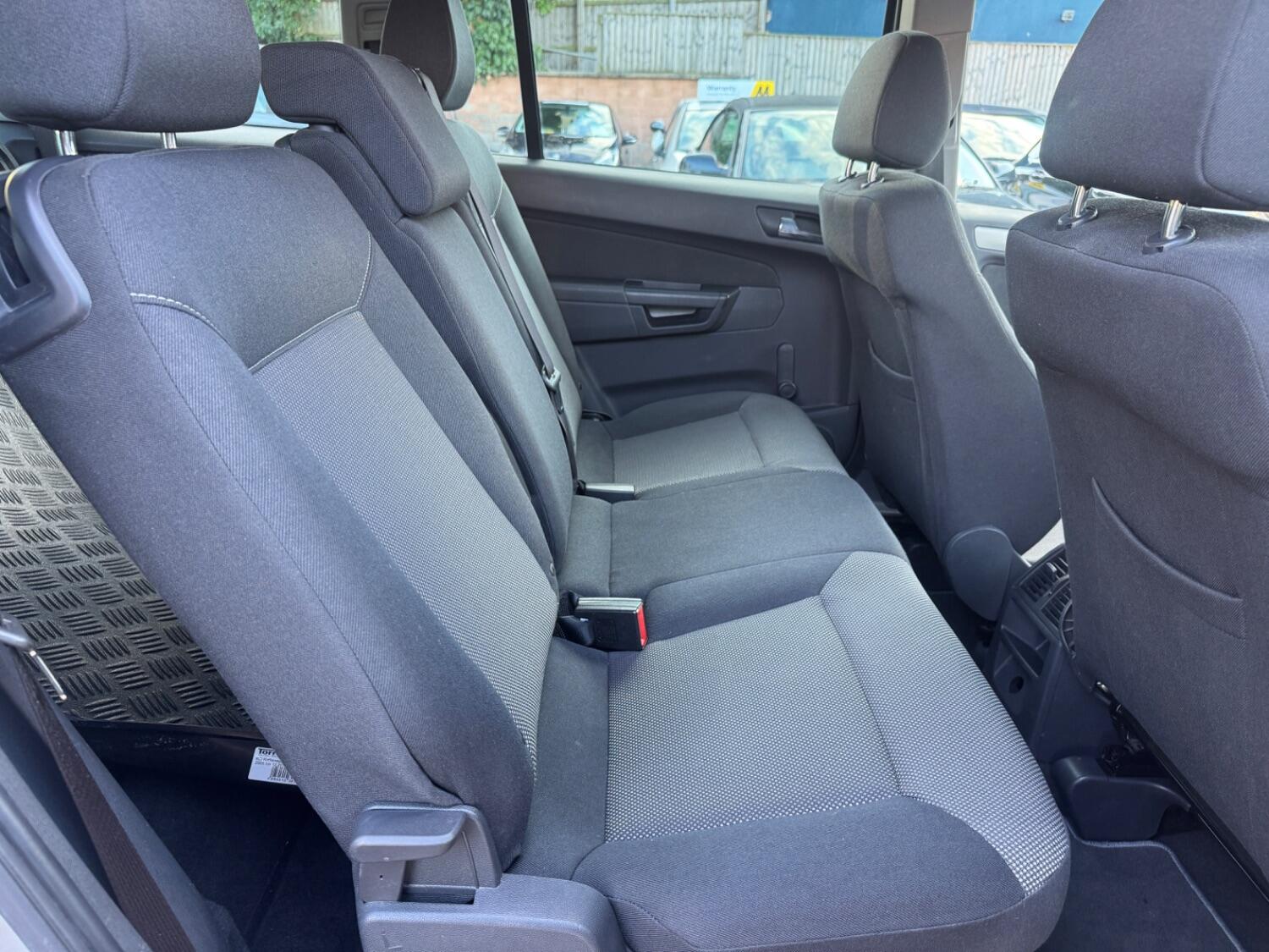 Used Vauxhall Zafira 2013 for sale - 76120240: Photo 11