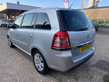 Used Vauxhall Zafira 2013 for sale - 76120240: Photo 4