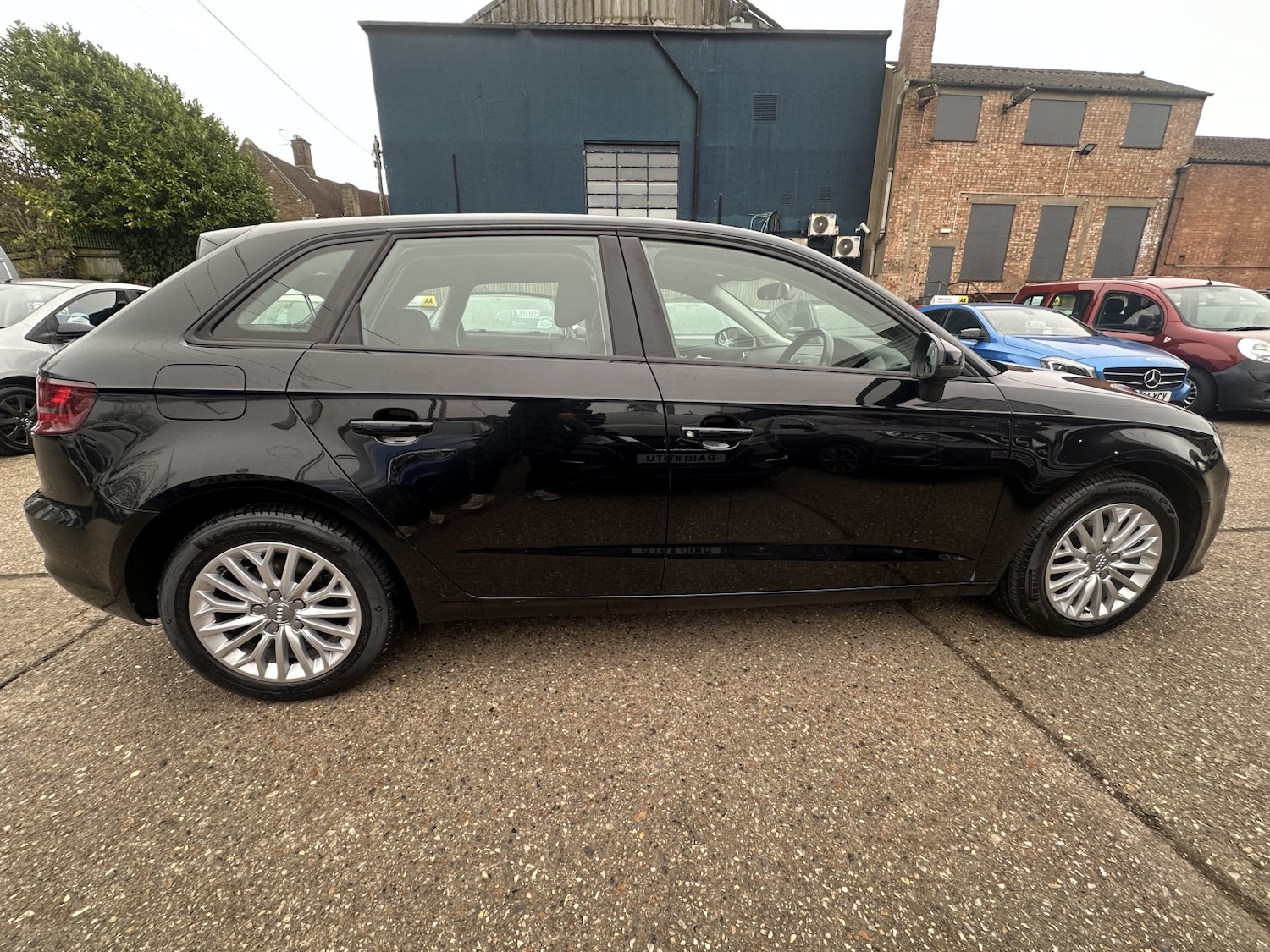 Used Audi A3 2015 for sale - 77668582: Photo 8