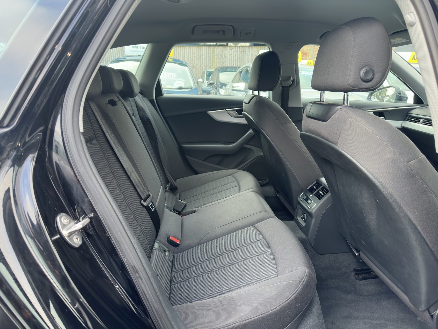 Used Audi A4 Avant 2017 for sale - 77357370: Photo 13