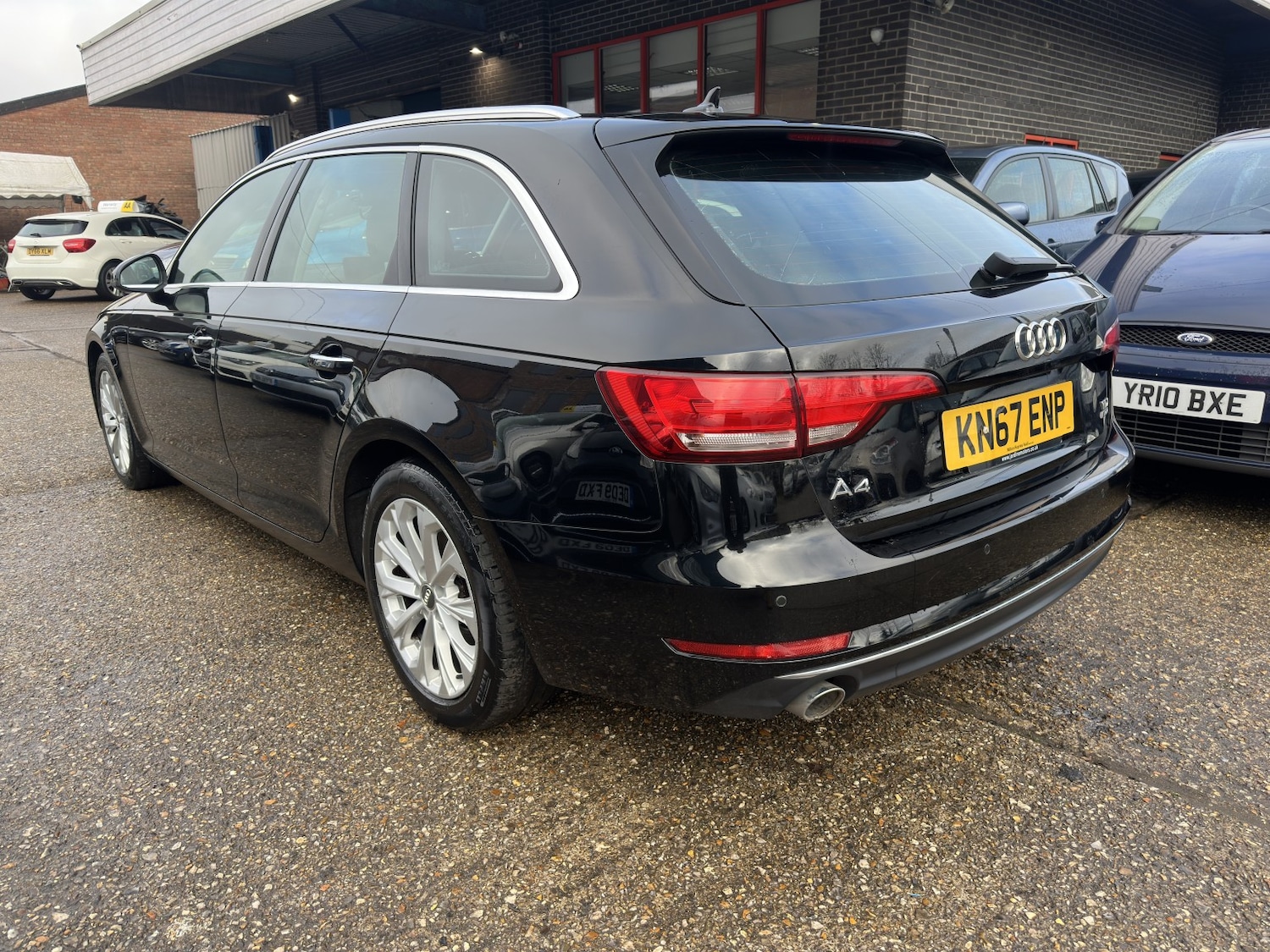 Used Audi A4 Avant 2017 for sale - 77357370: Photo 5