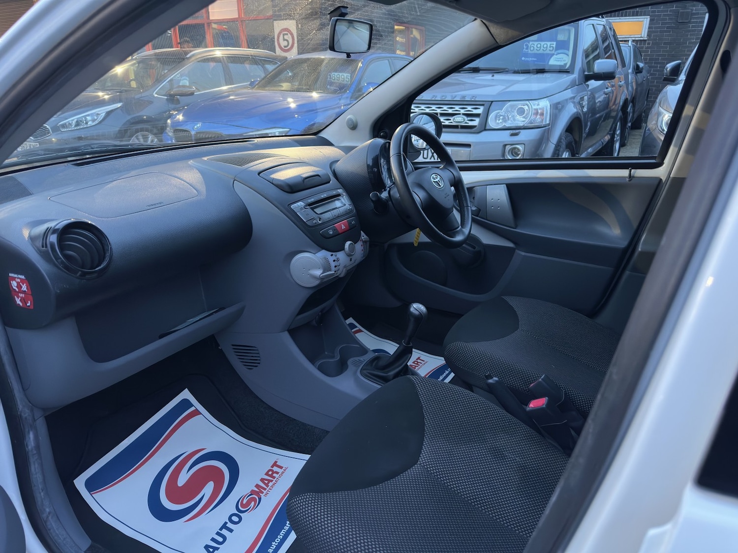 Used Toyota AYGO 2012 for sale - 77357352: Photo 12