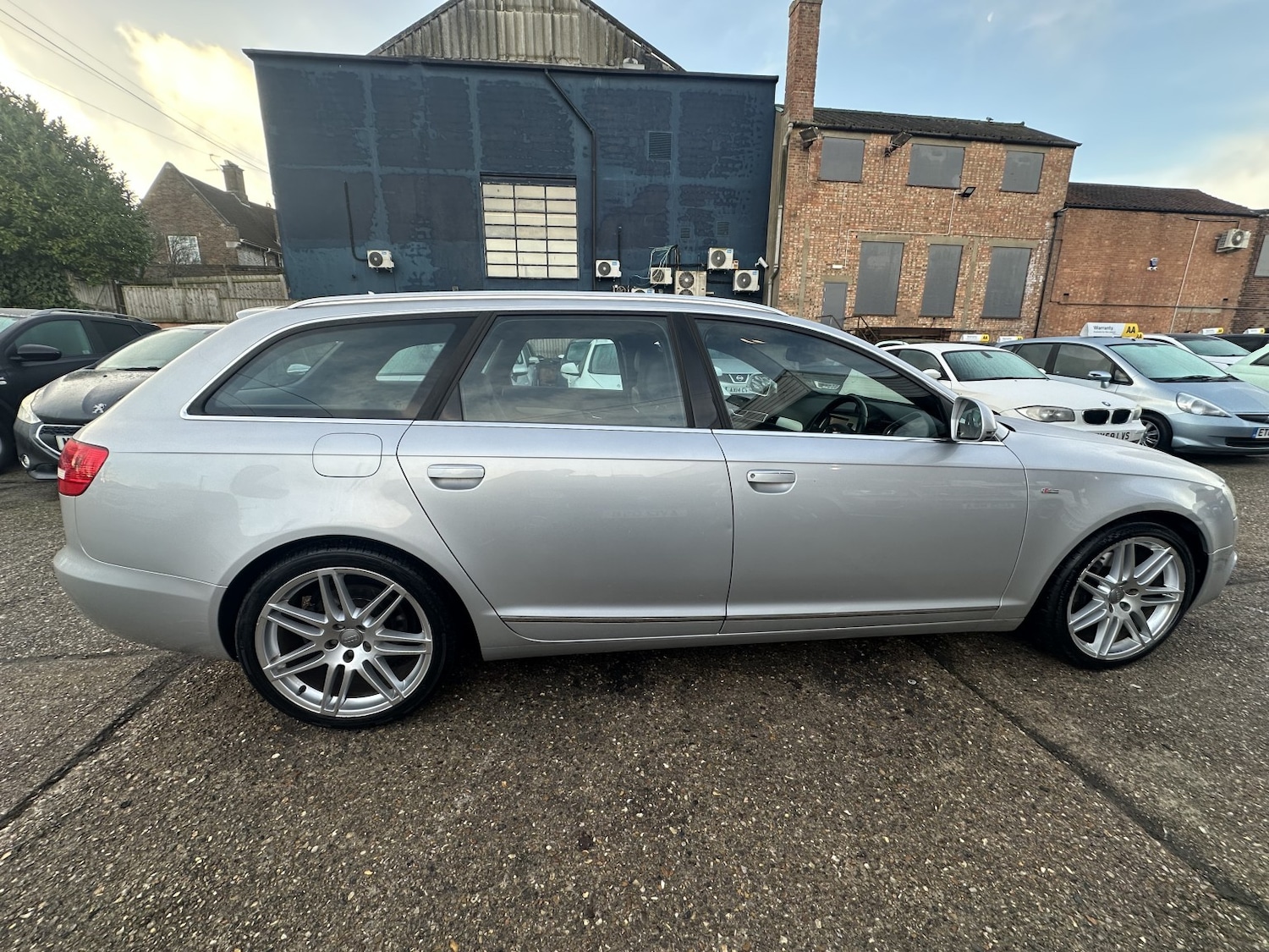 Used Audi A6 Avant 2011 for sale - 76896918: Photo 8