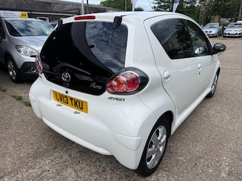 Used Toyota AYGO 2013 for sale - 75244873: Photo