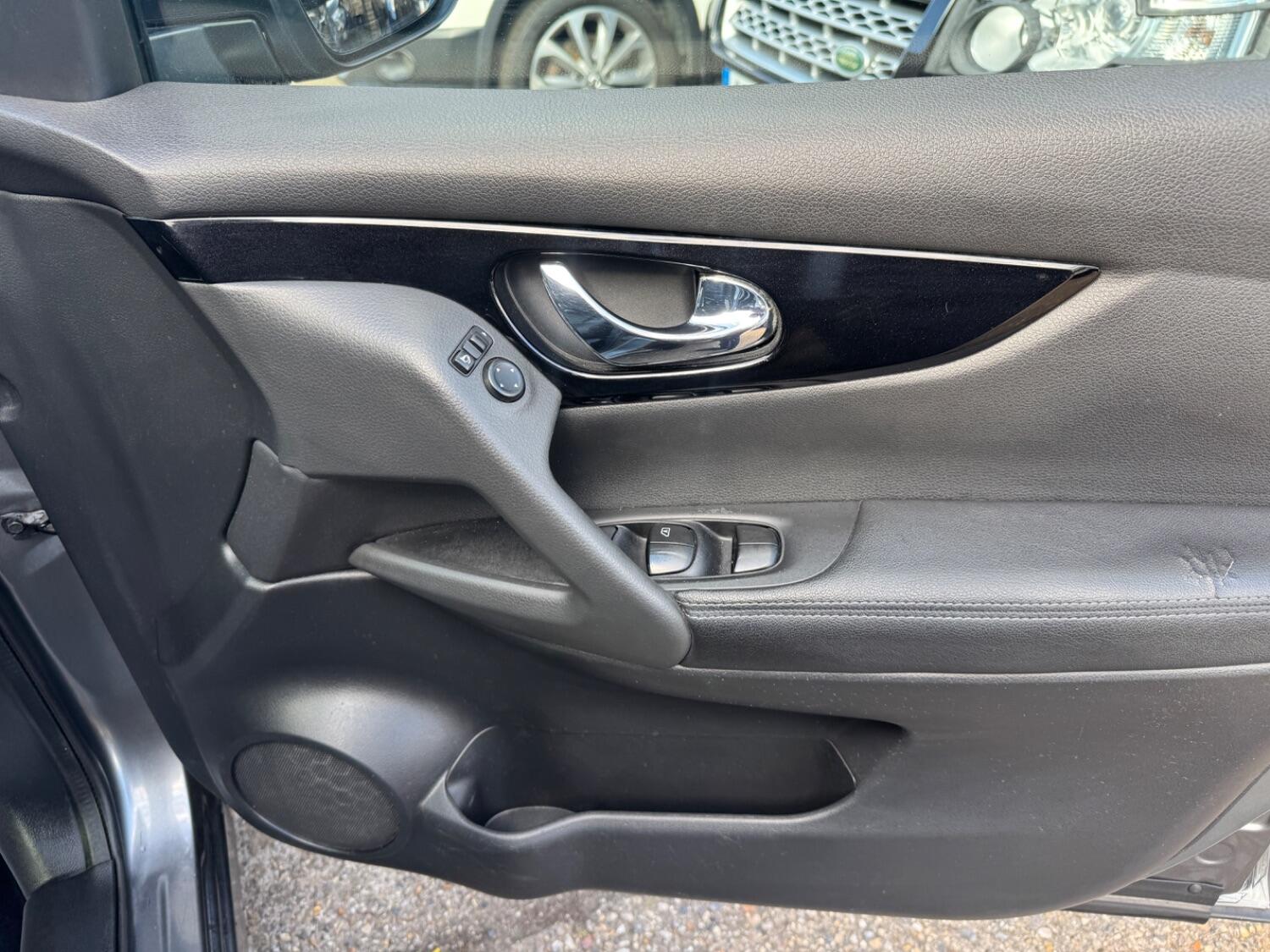 Used Nissan Qashqai 2016 for sale - 76093788: Photo 13