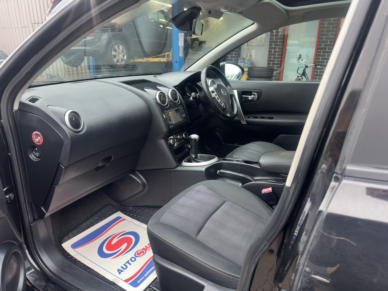 Used Nissan Qashqai 2012 for sale - 77342676: Photo 12