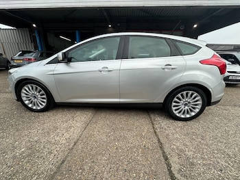 Used Ford Focus 2011 for sale - 76225263: Photo