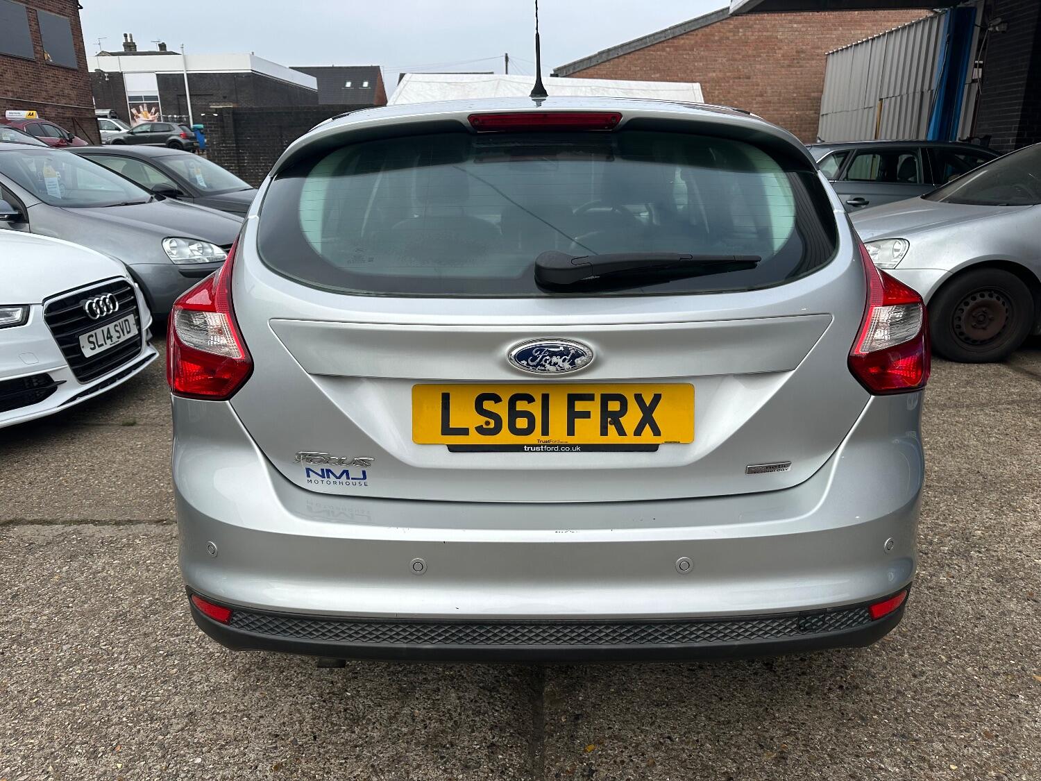 Used Ford Focus 2011 for sale - 76225263: Photo 6