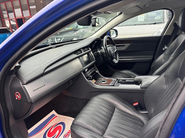 Used Jaguar XF 2017 for sale - 76262953: Photo 12