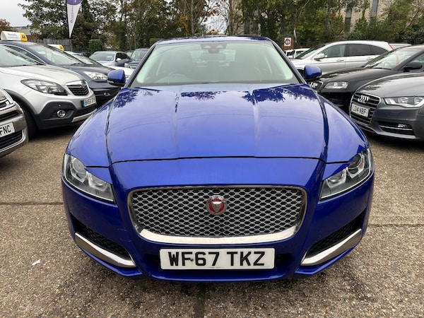 Used Jaguar XF 2017 for sale - 76262953: Photo 2