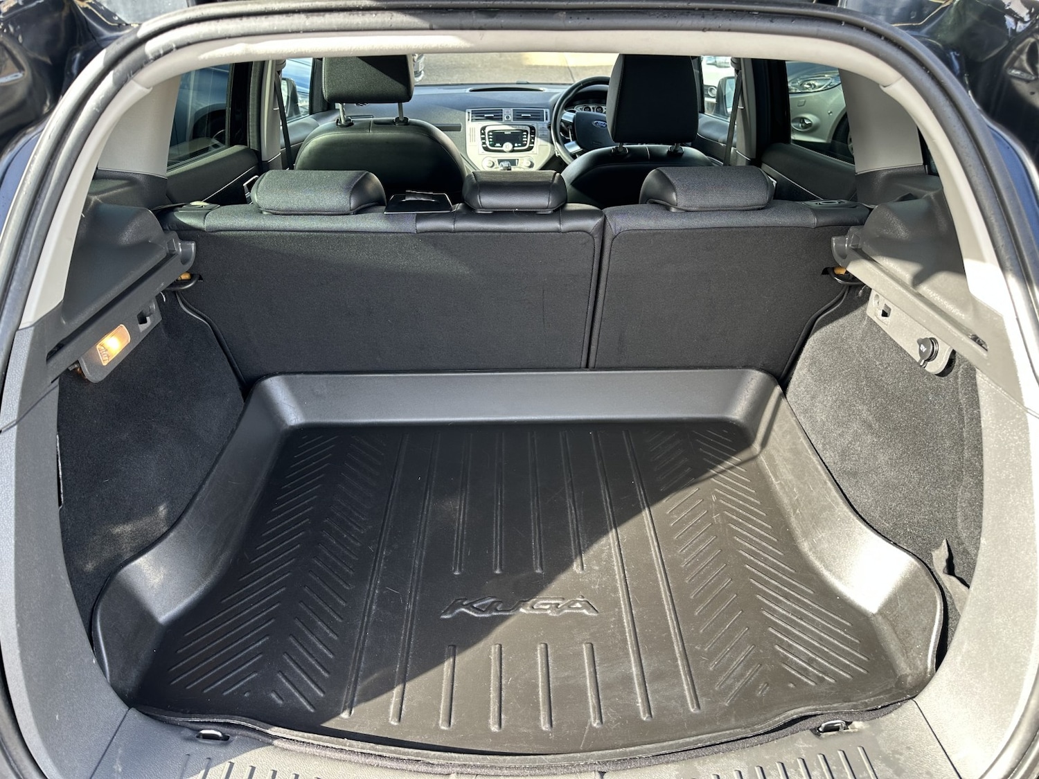 Used Ford Kuga 2011 for sale - 77555123: Photo 14