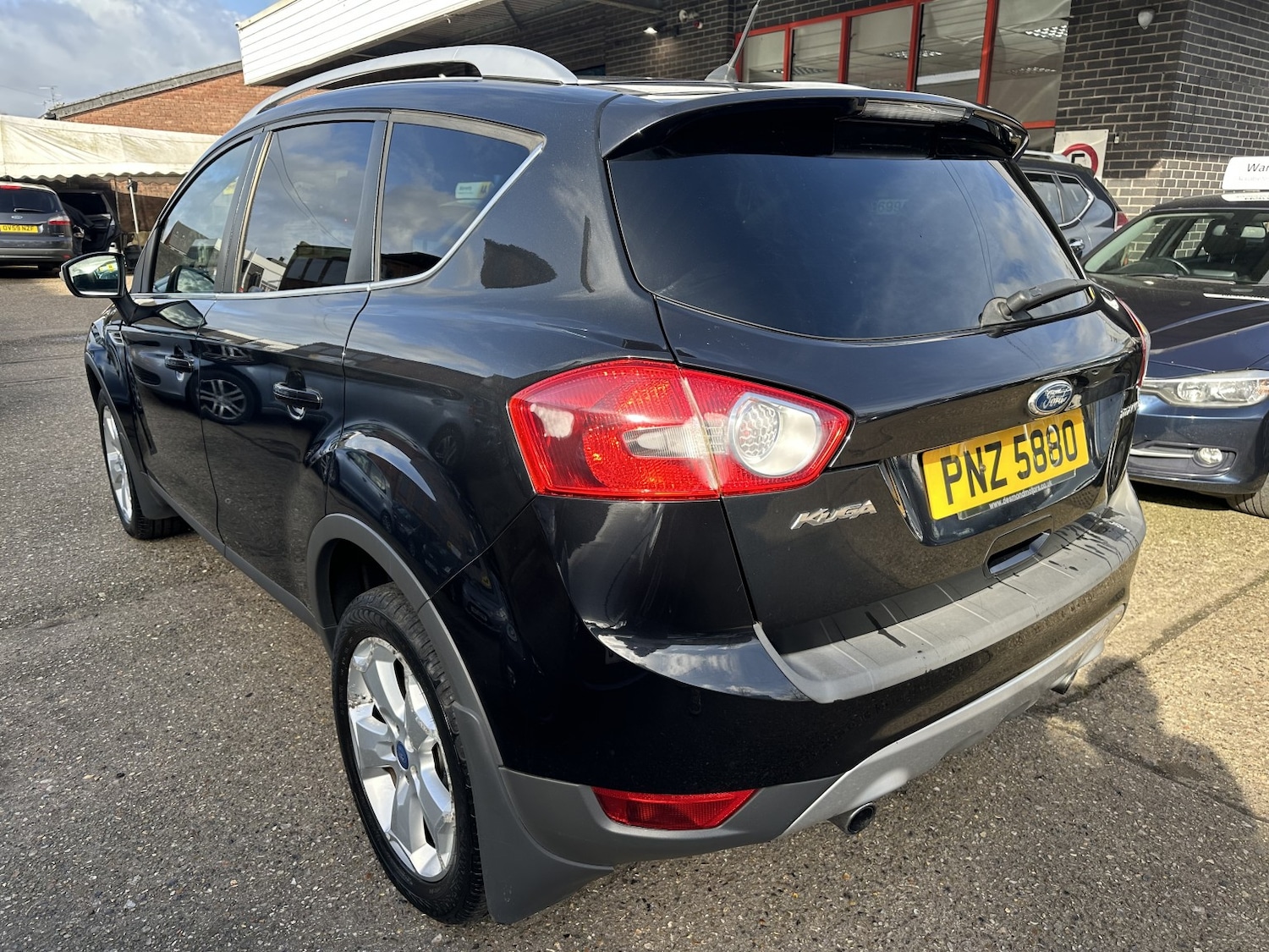 Used Ford Kuga 2011 for sale - 77555123: Photo 5