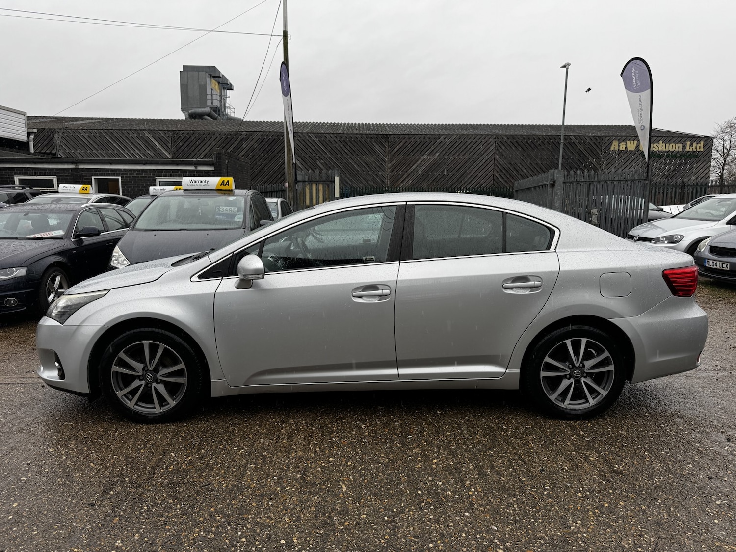 Used Toyota Avensis 2012 for sale - 77535951: Photo 4