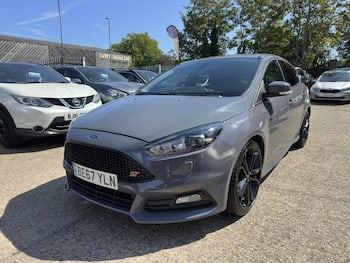 Used Ford Focus 2017 for sale - 79463369: Photo
