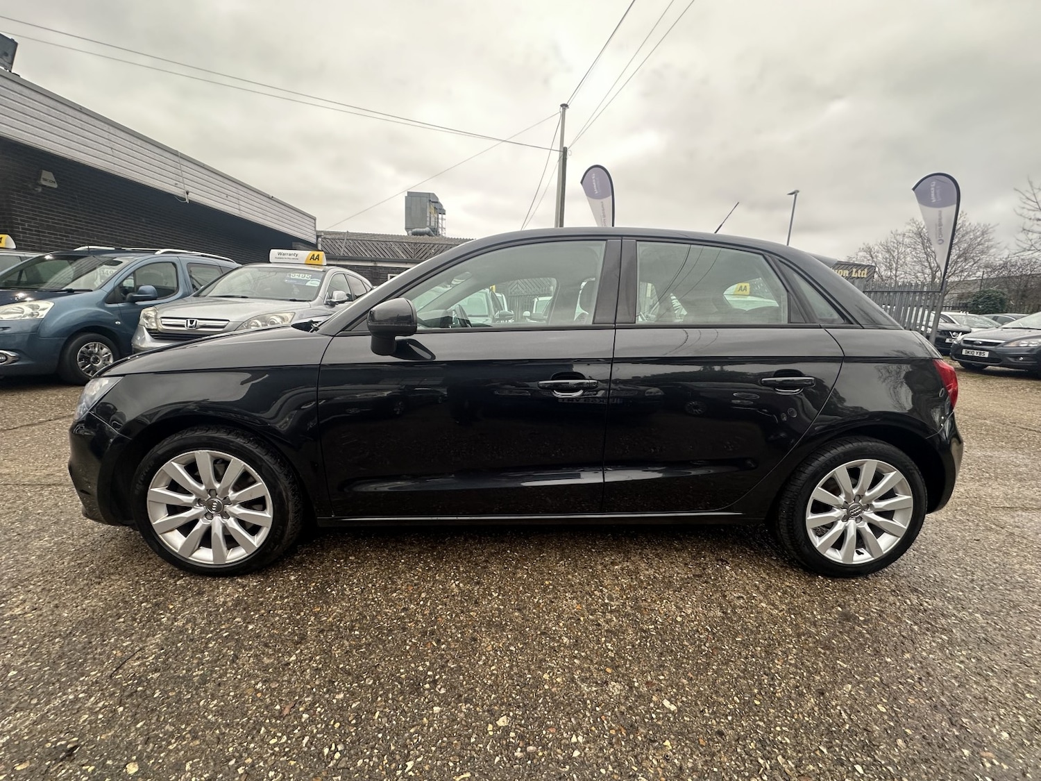 Used Audi A1 2013 for sale - 76896964: Photo 4