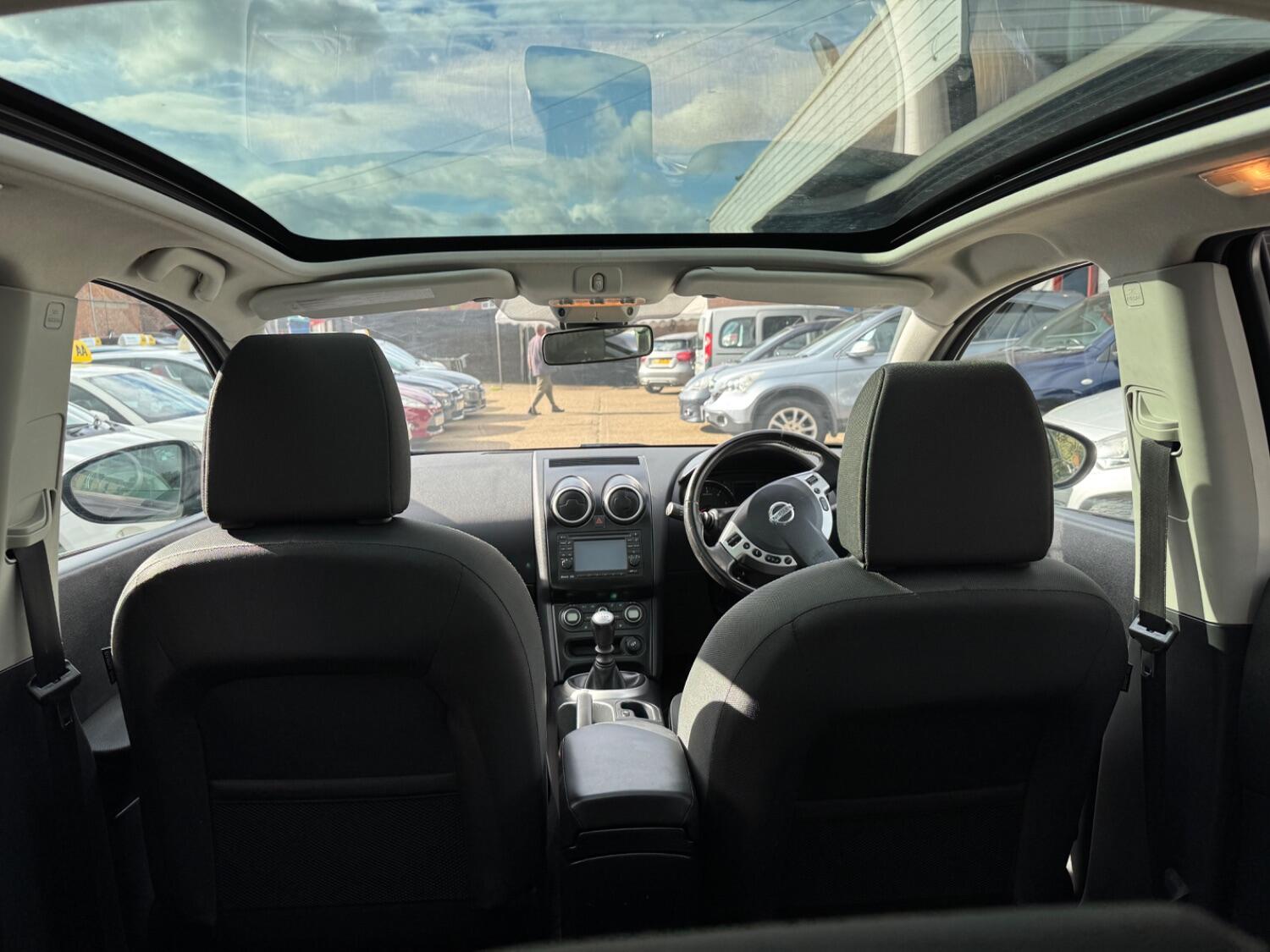 Used Nissan Qashqai 2010 for sale - 75835850: Photo 15