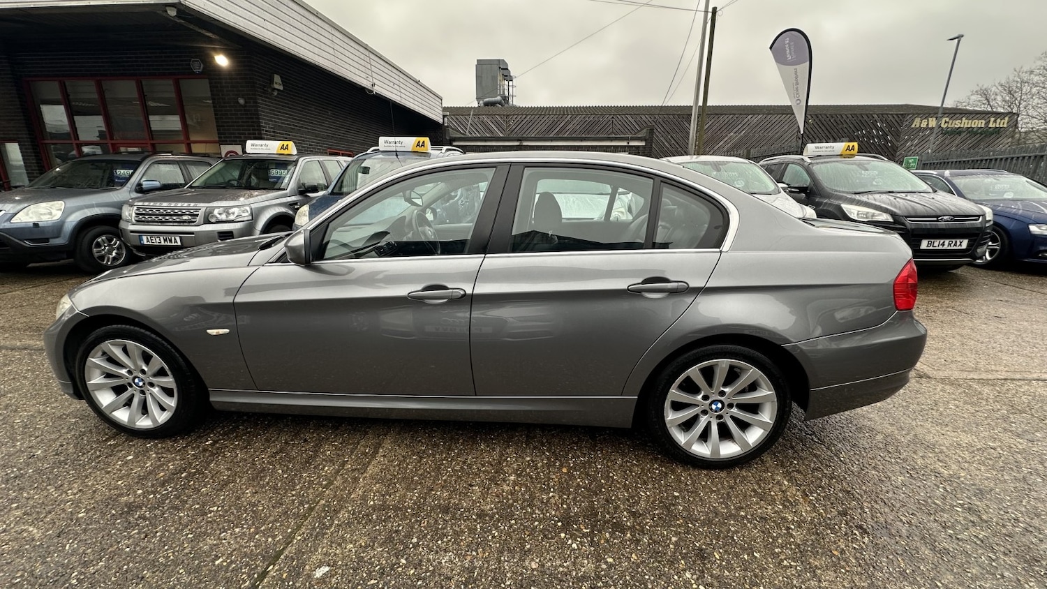 Used BMW 3 Series 2011 for sale - 77189255: Photo 4