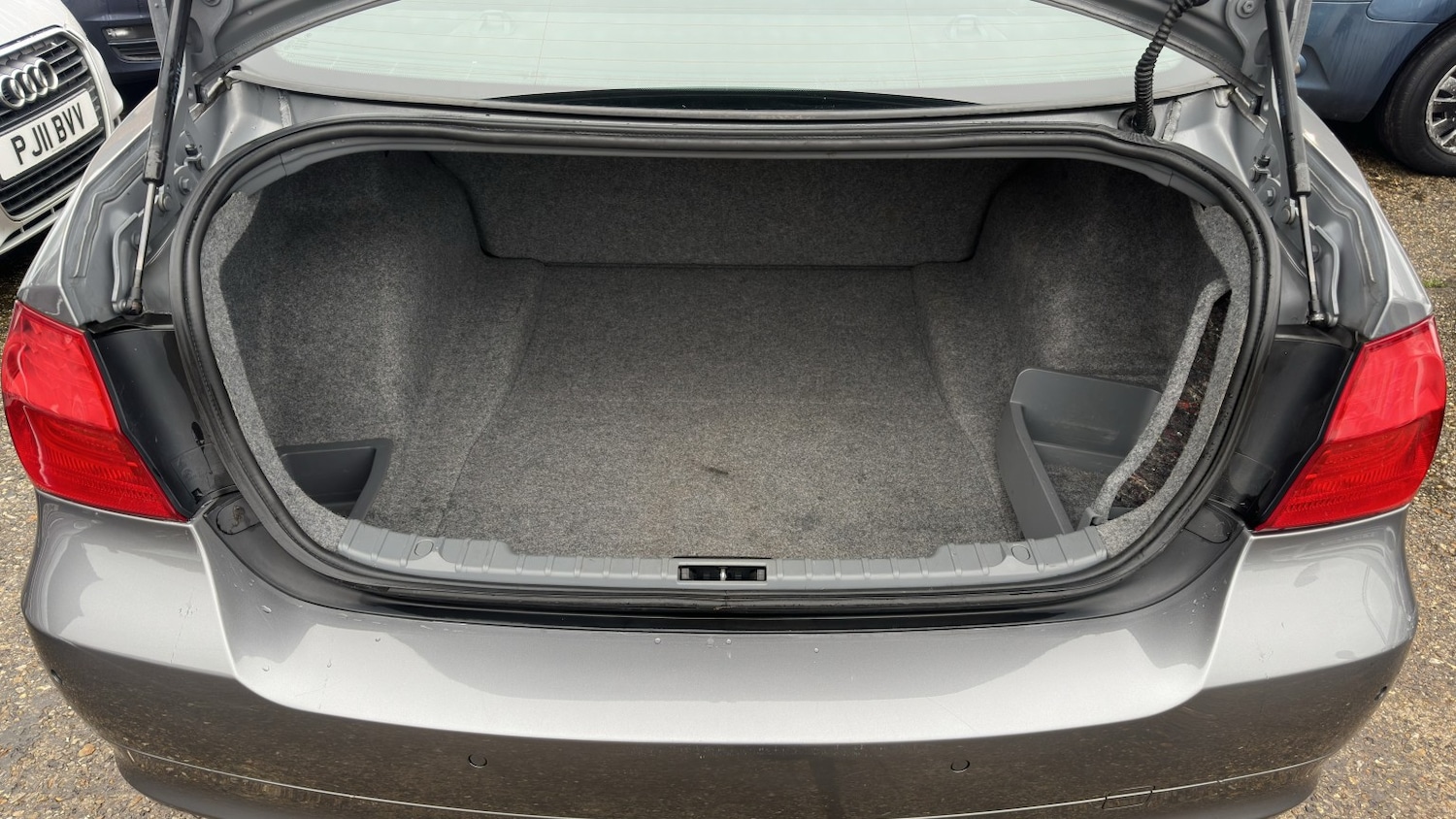 Used BMW 3 Series 2011 for sale - 77189255: Photo 7