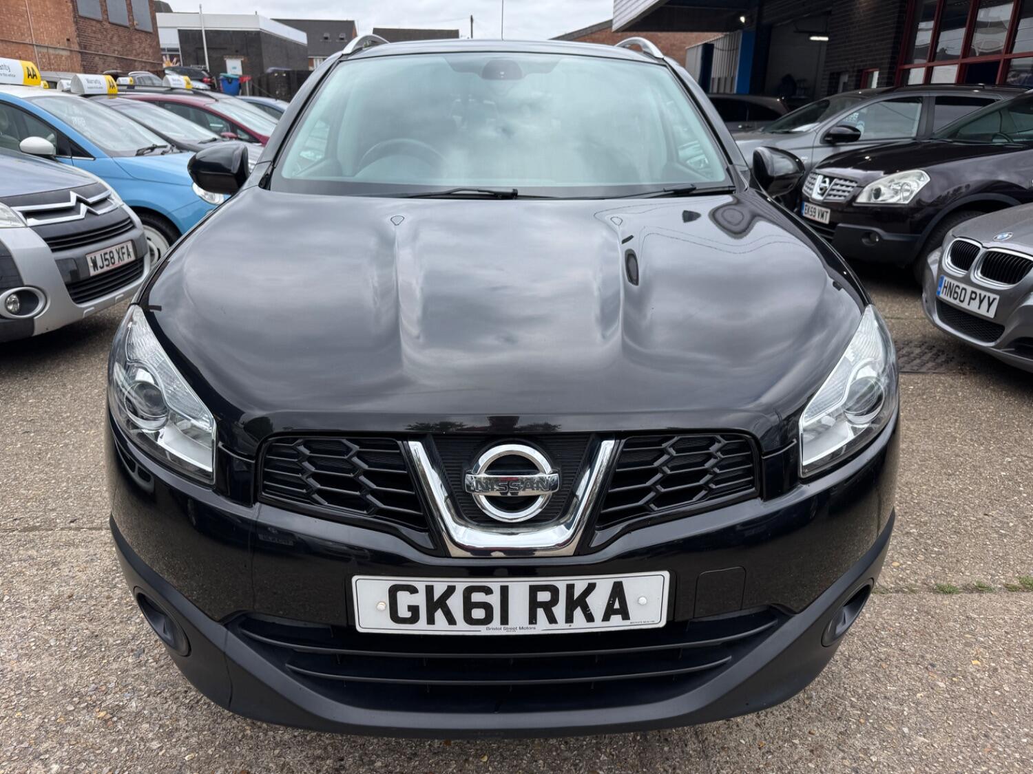 Used Nissan Qashqai 2011 for sale - 76594624: Photo 2