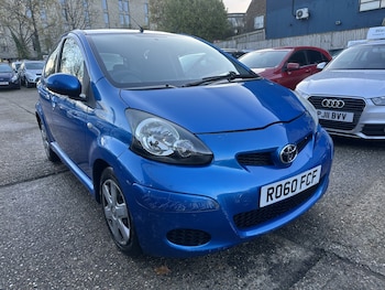2010 - 1.0 VVT-i Blue 5-Door