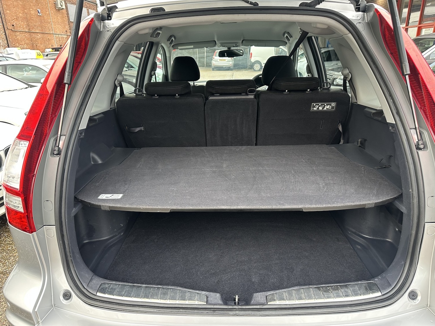 Used Honda CR-V 2010 for sale - 76848671: Photo 15