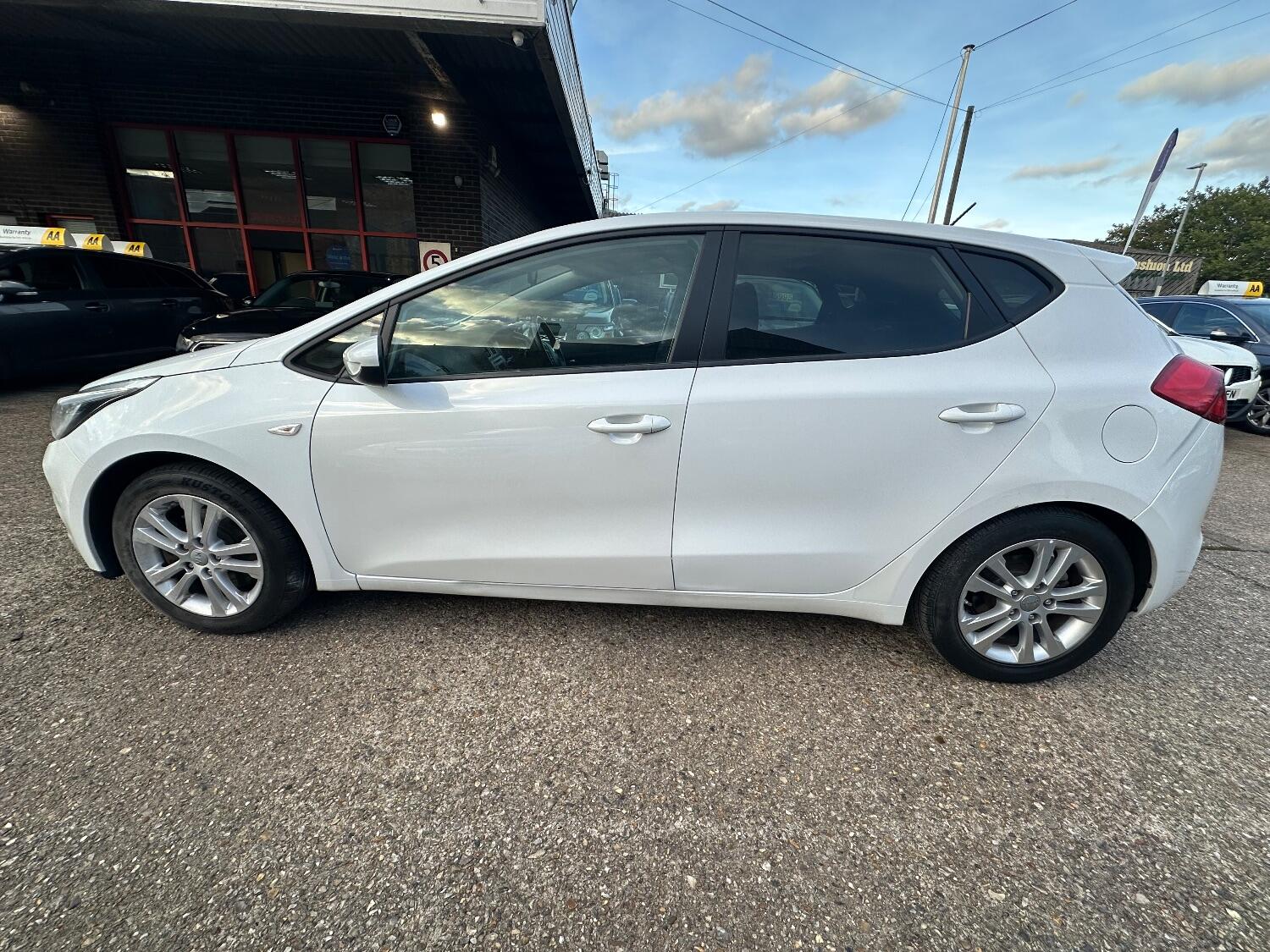 Used Kia Ceed 2015 for sale - 75962720: Photo 4