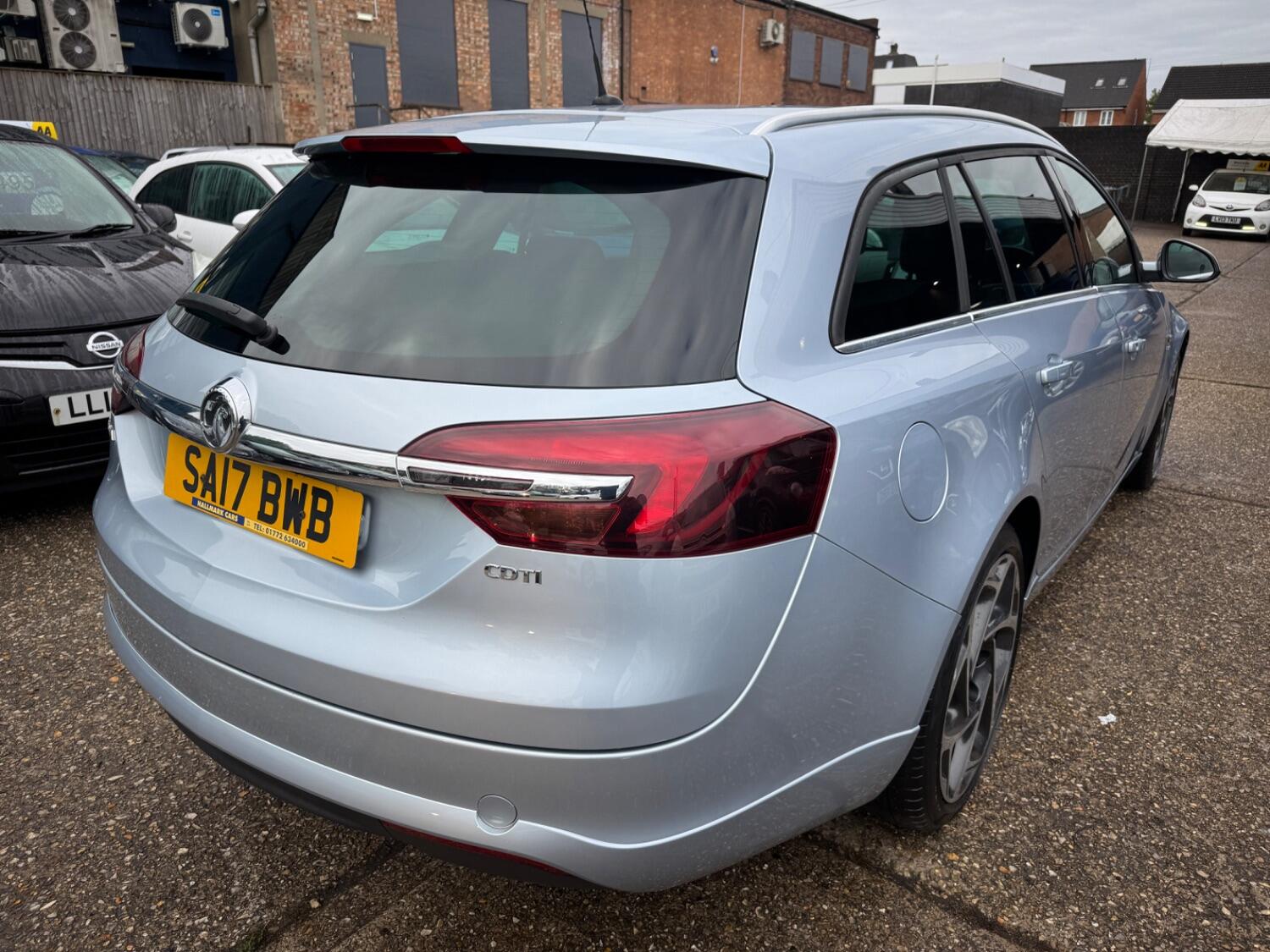 Used Vauxhall Insignia 2017 for sale - 76120259: Photo 7