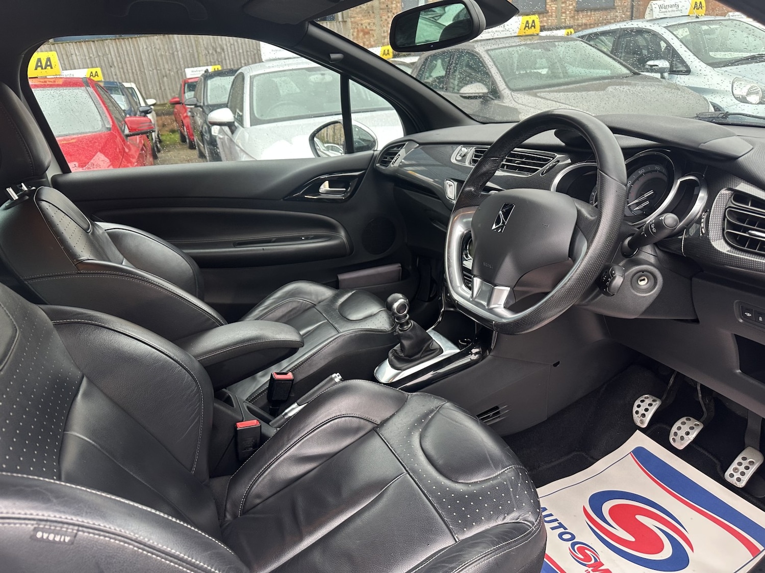 Used Citroen DS3 2014 for sale - 76751808: Photo 9