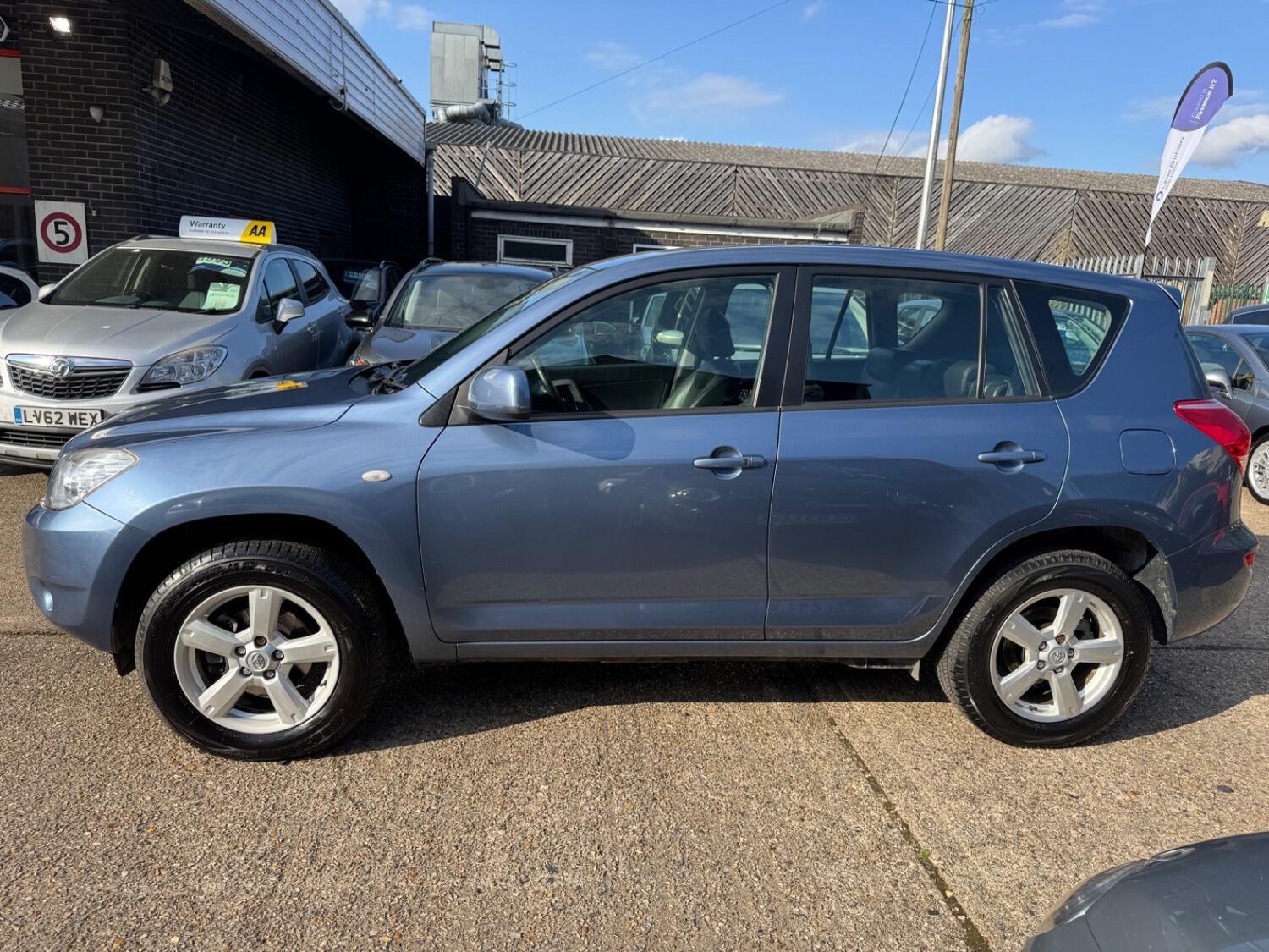 Used Toyota RAV4 2006 for sale - 76794625: Photo 3