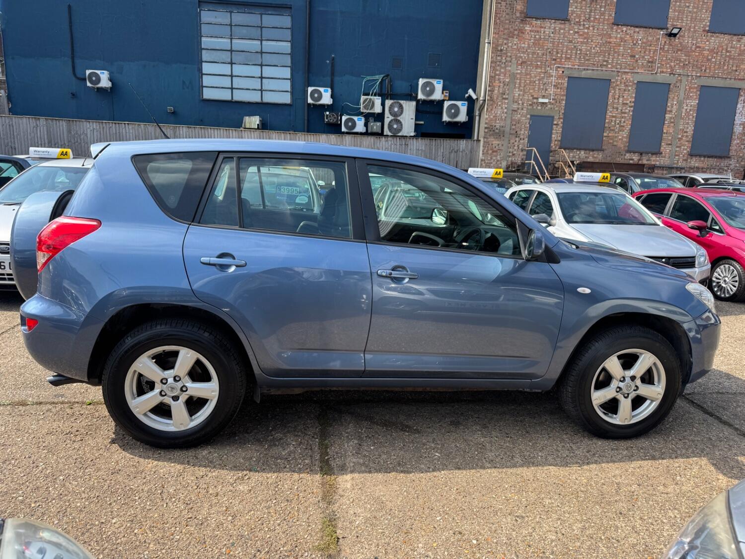 Used Toyota RAV4 2006 for sale - 76794625: Photo 5