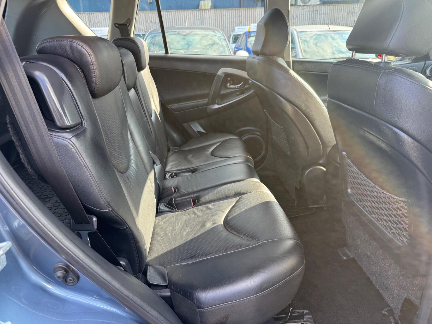 Used Toyota RAV4 2006 for sale - 76794625: Photo 9