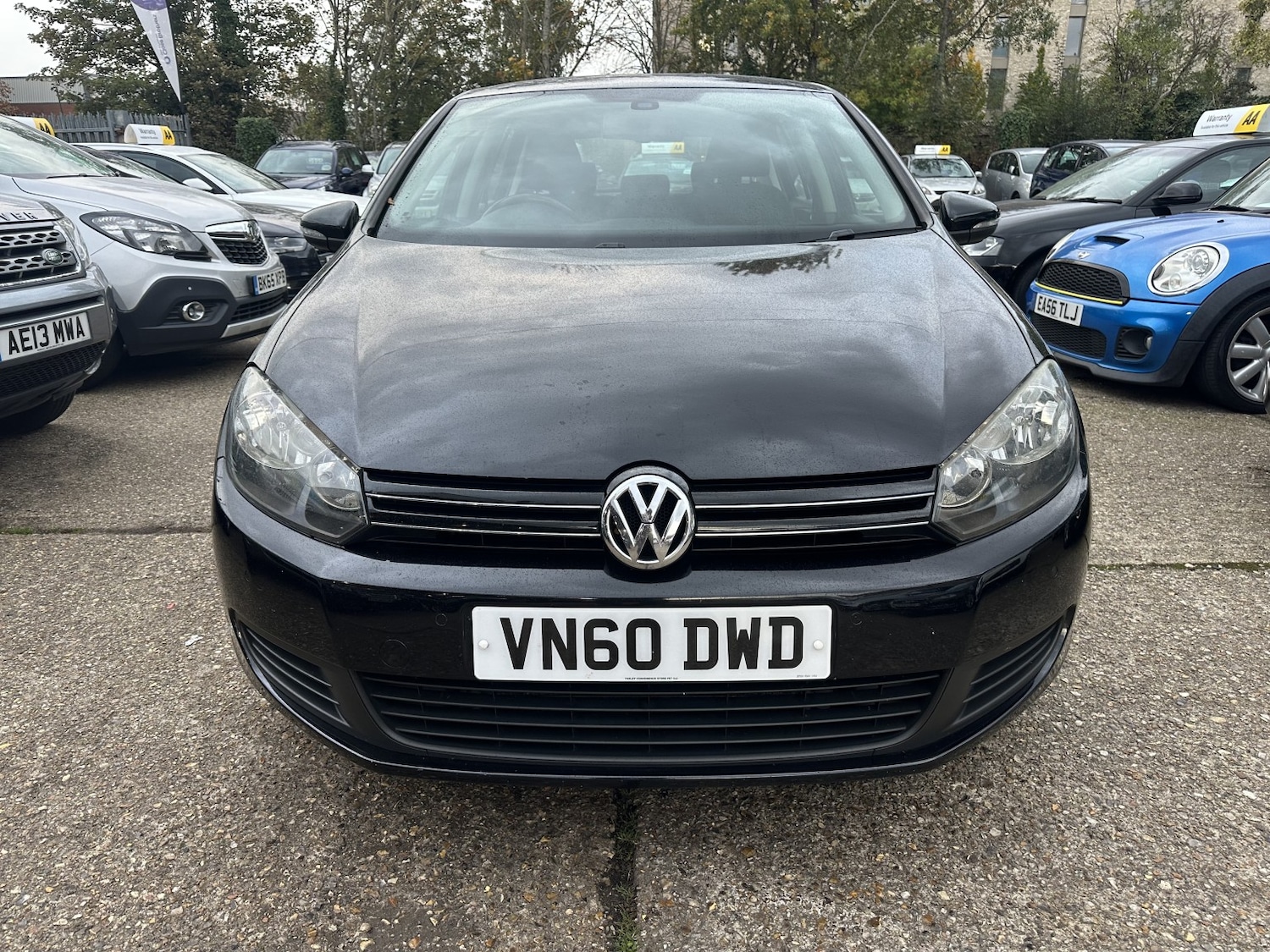 Used Volkswagen Golf 2010 for sale - 76687283: Photo 2
