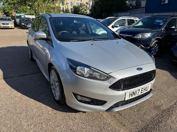 Used Ford Focus 2017 for sale - 74813637: Photo 1
