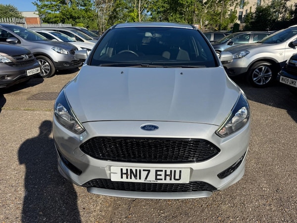 Used Ford Focus 2017 for sale - 74813637: Photo 4