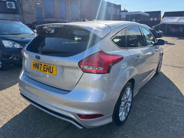 Used Ford Focus 2017 for sale - 74813637: Photo 6
