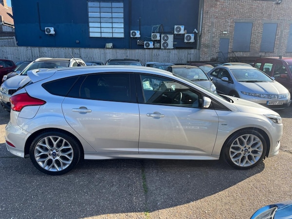 Used Ford Focus 2017 for sale - 74813637: Photo 8