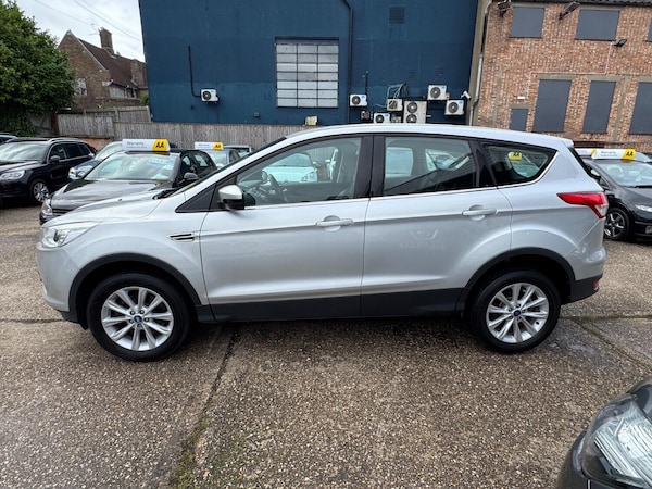 Used Ford Kuga 2015 for sale - 75428681: Photo 2