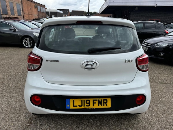 Used Hyundai i10 2019 for sale - 74685832: Photo 6