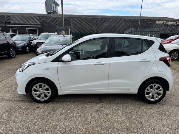 Used Hyundai i10 2019 for sale - 74685832: Photo 8