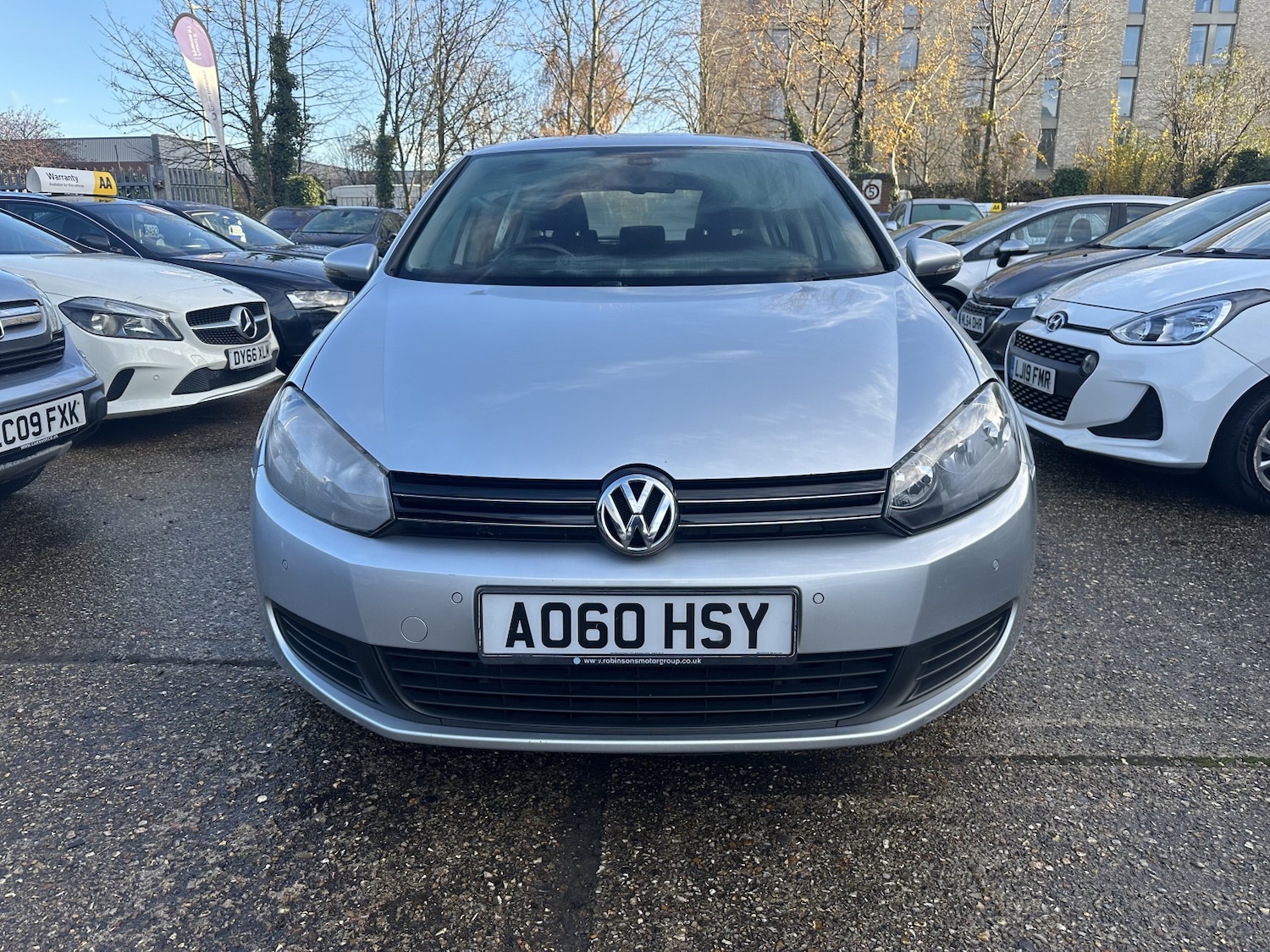 Used Volkswagen Golf 2011 for sale - 76848662: Photo 2