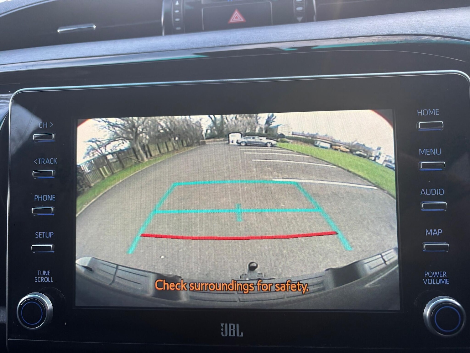 Used Toyota Hilux 2021 for sale - 77683125: Photo 11