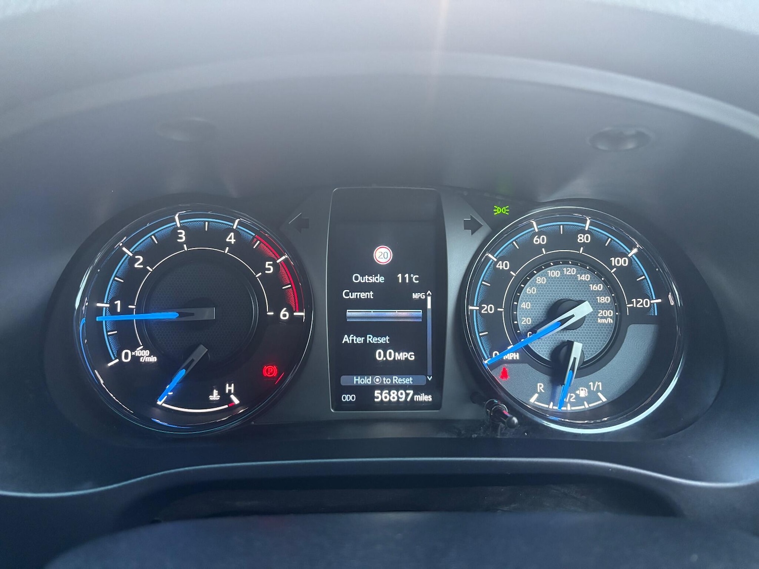 Used Toyota Hilux 2021 for sale - 77683125: Photo 16