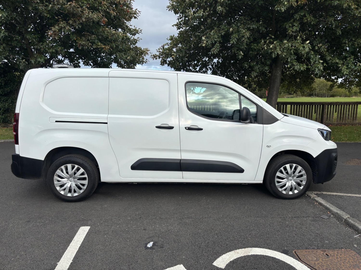 Used Peugeot Partner 2020 for sale - 76002570: Photo 8