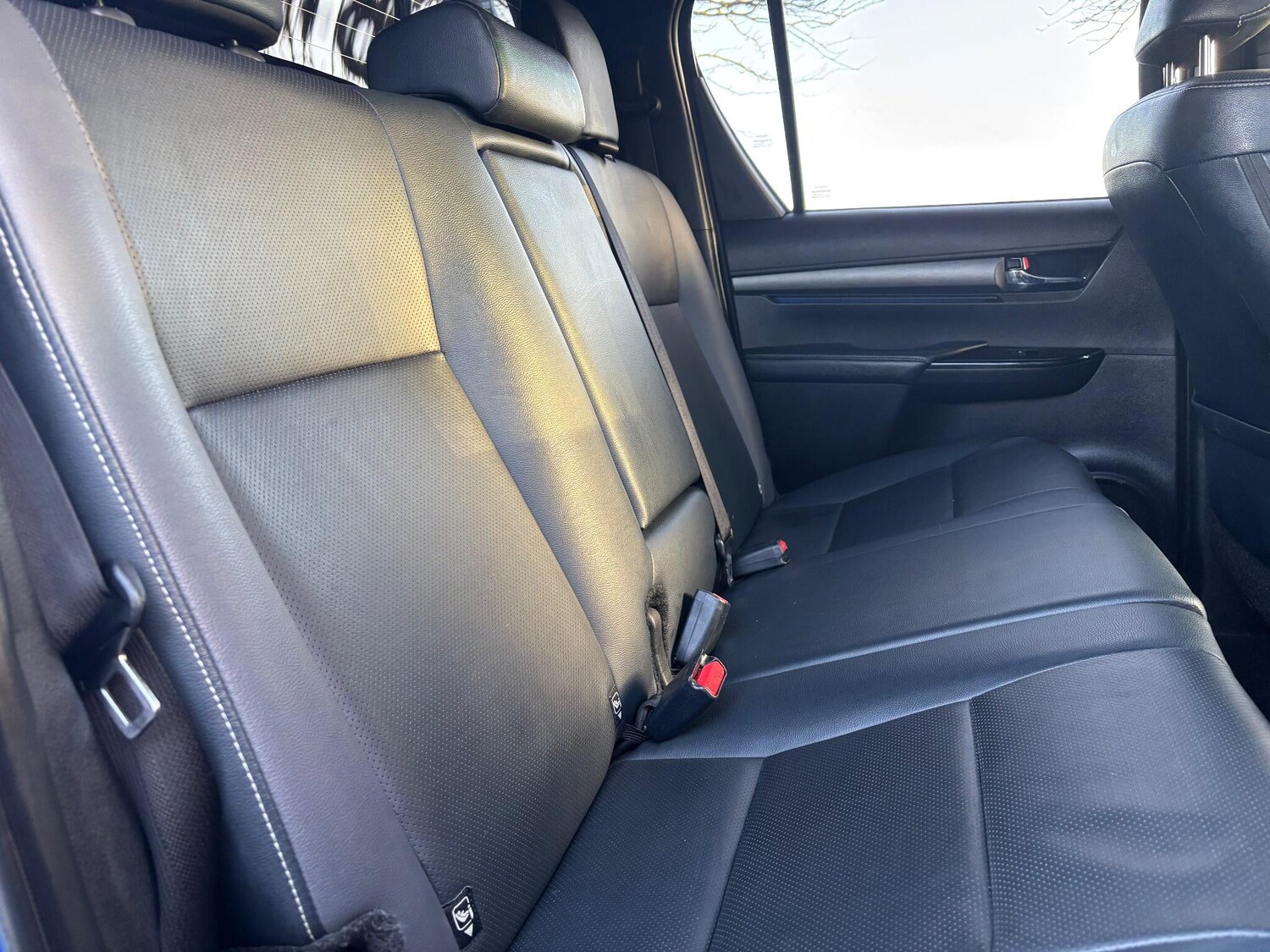 Used Toyota Hilux 2021 for sale - 76727399: Photo 15