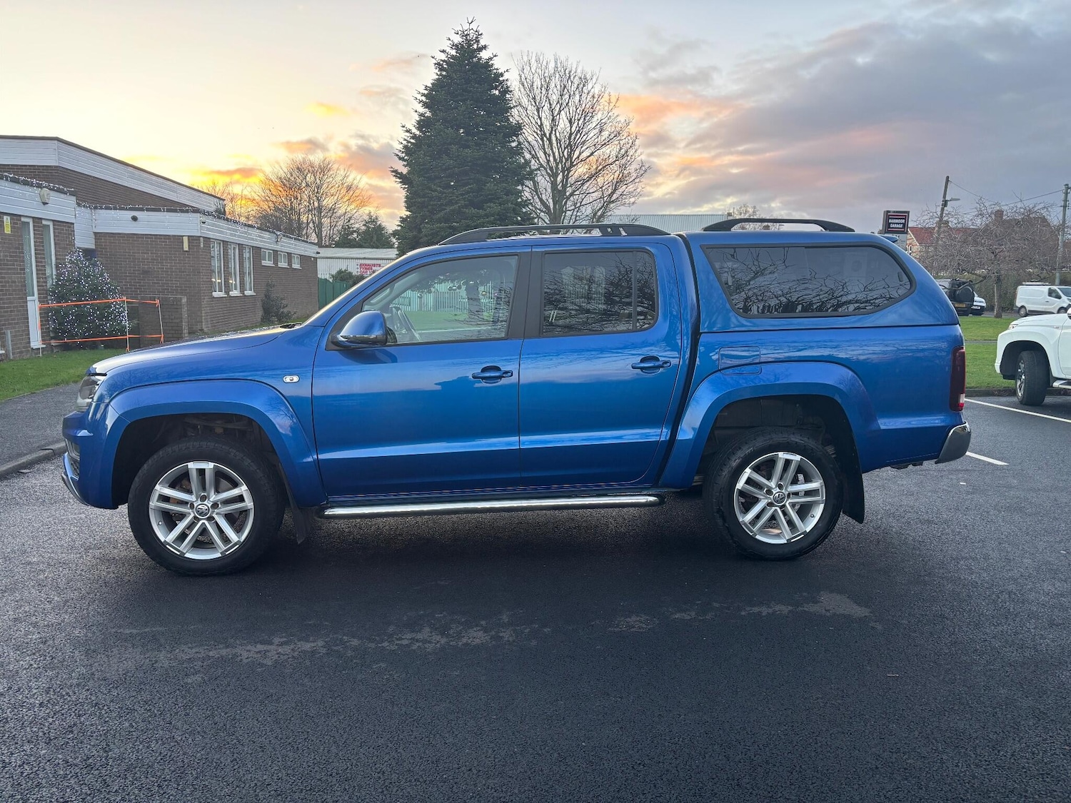 Used Volkswagen Amarok 2018 for sale - 77015804: Photo 4